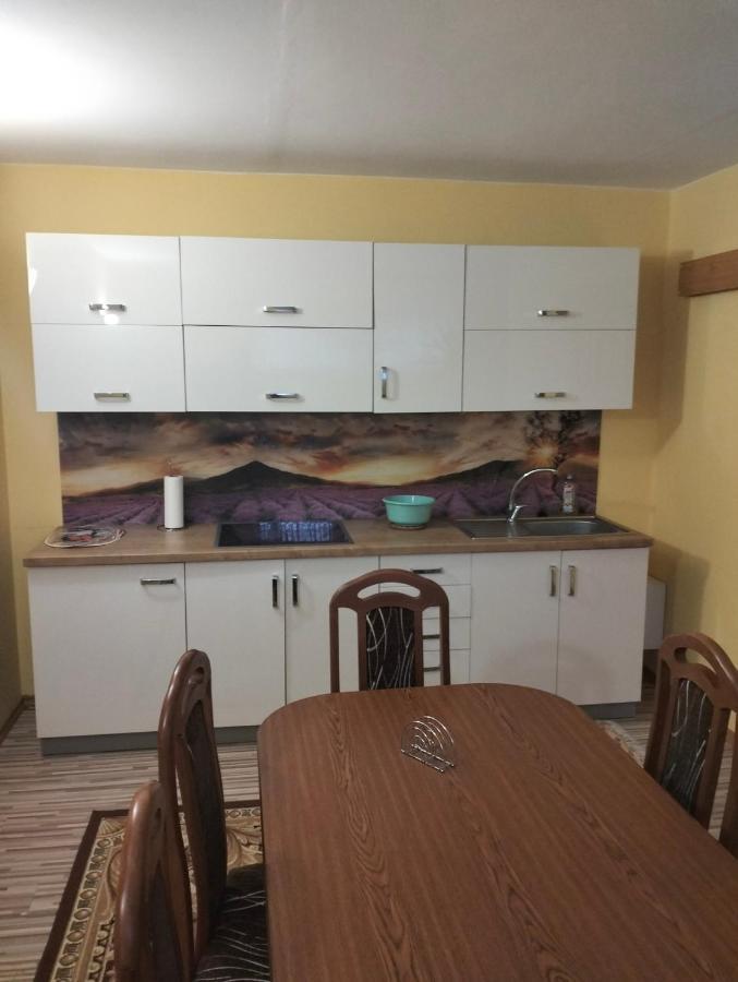 A-Privat Hotel Liptovský Mikuláš Екстериор снимка