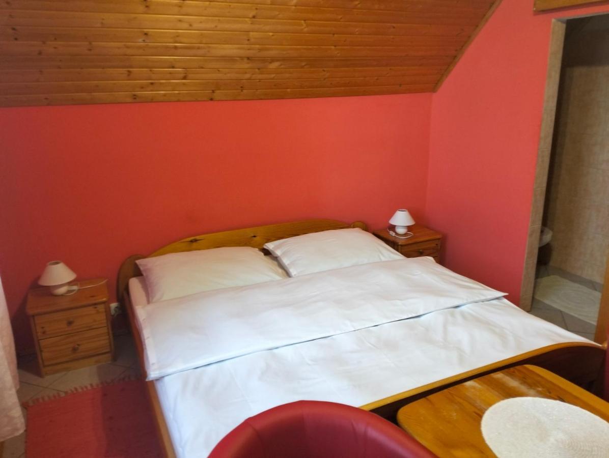 A-Privat Hotel Liptovský Mikuláš Екстериор снимка